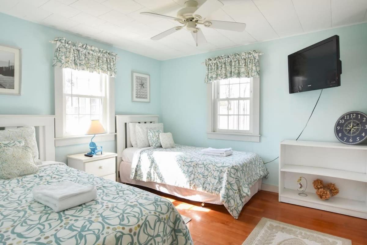 Walk 3 Mins To Private Assoc Beach Yarmouth Exterior photo