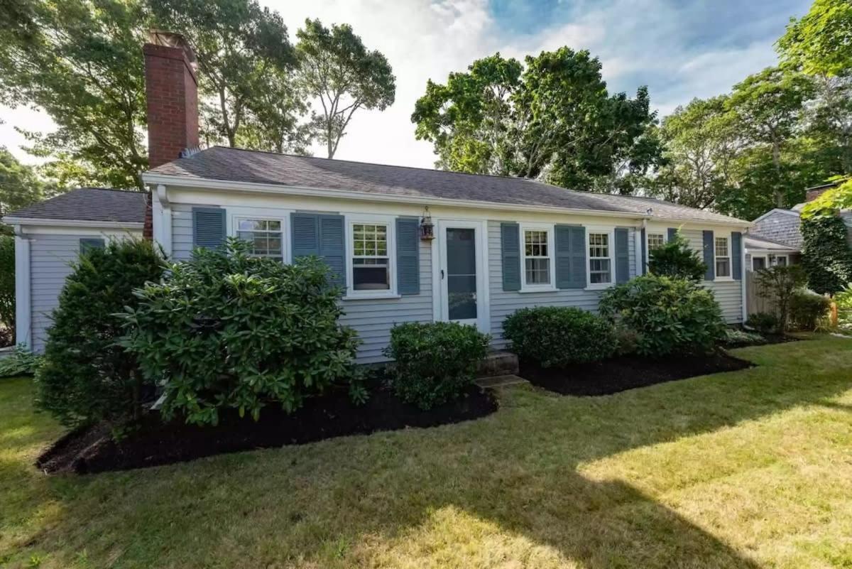 Walk 3 Mins To Private Assoc Beach Yarmouth Exterior photo